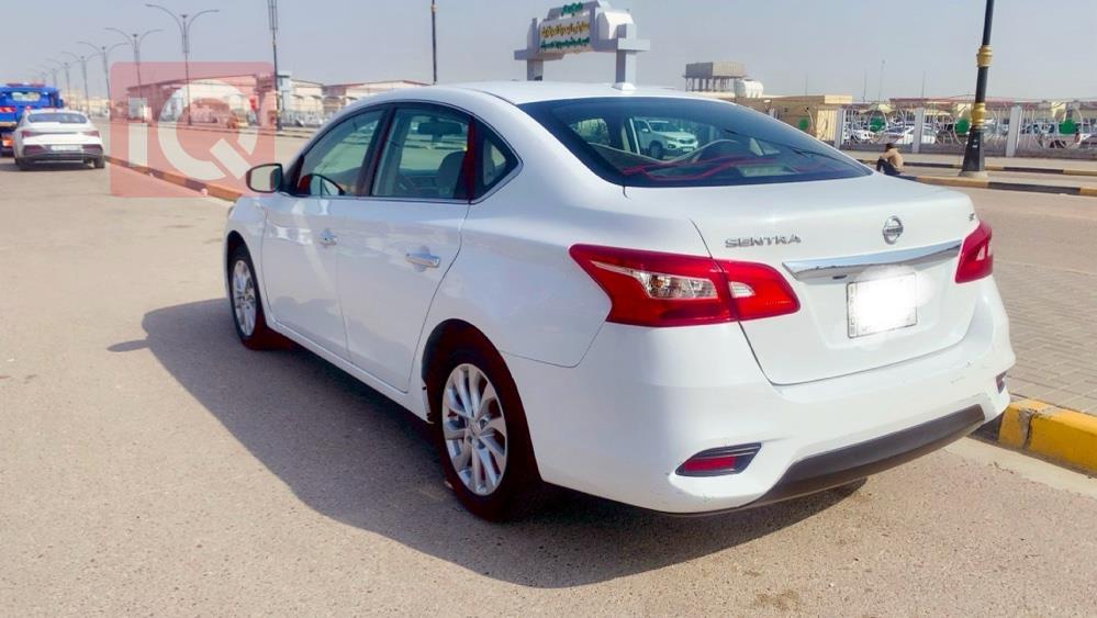 نيسان سنترا